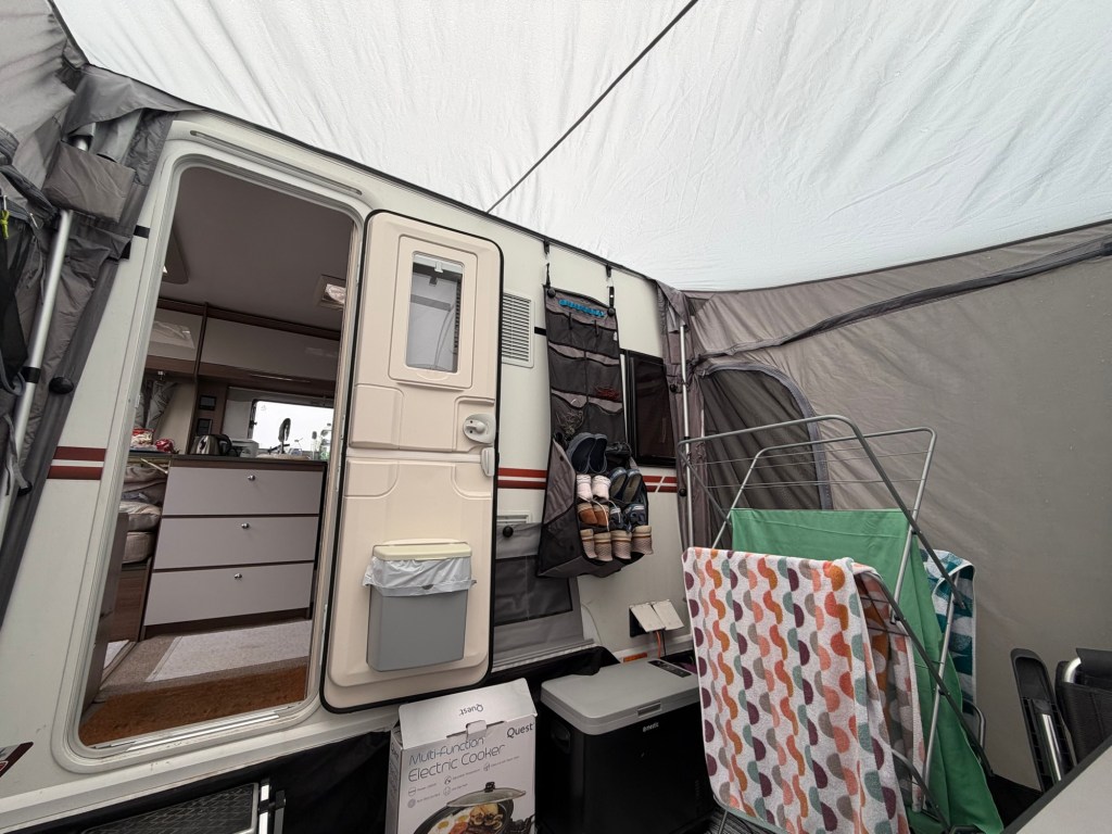 #021 – 17 Jun – Grey, Foggy & Very&nbsp;Damp!